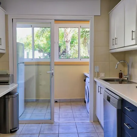 Apartment Fabulous In Elviria Hills