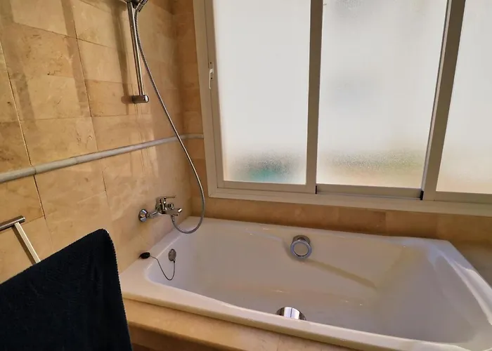 Fabulous In Elviria Hills Apartament