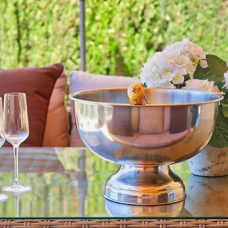 Fabulous In Elviria Hills 아파트 마르베야