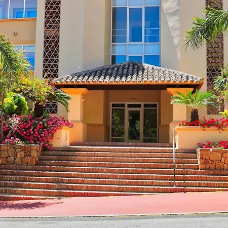 Fabulous In Elviria Hills Apartment